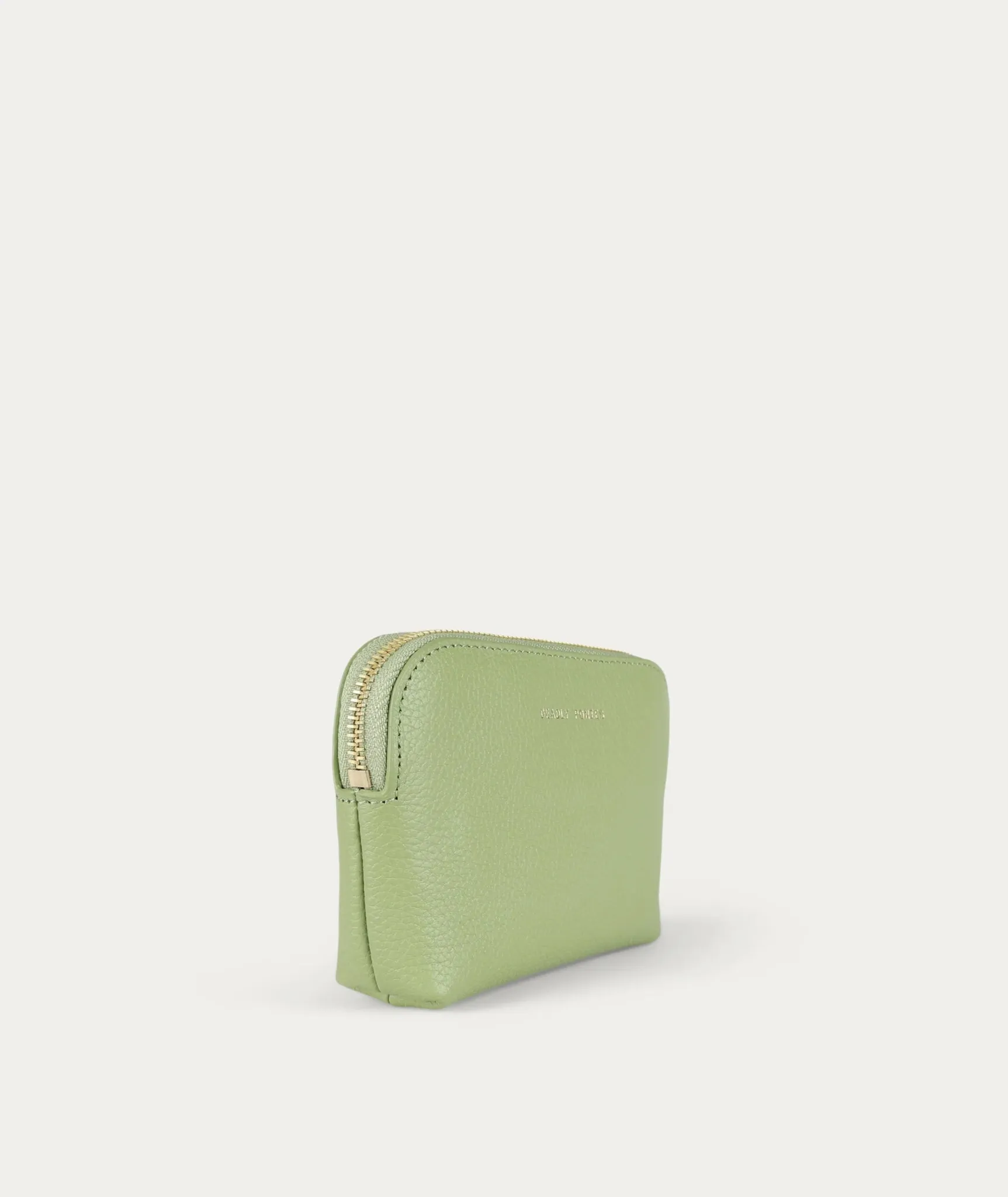 Poucher | Grass