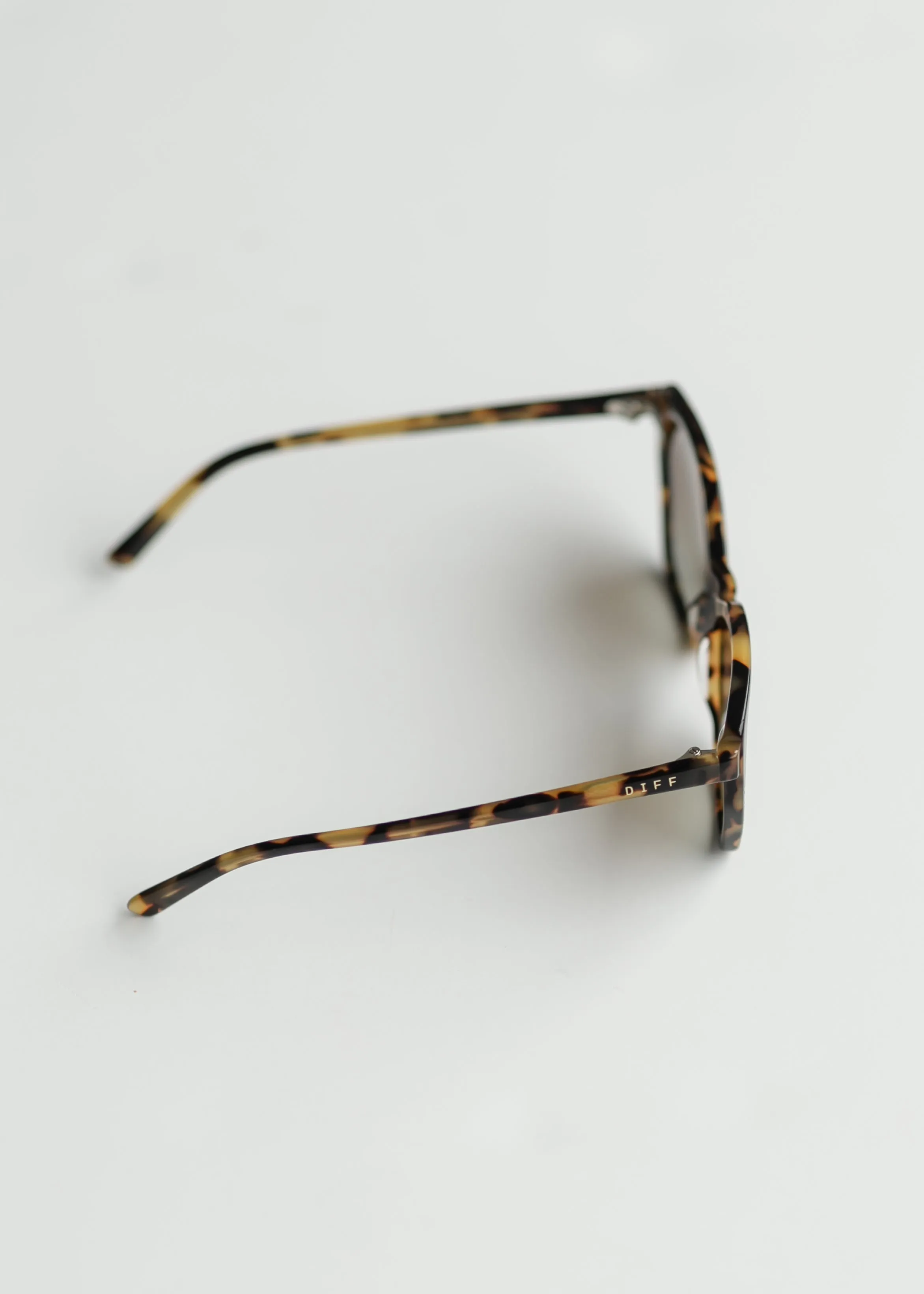 Vera Kombu   Brown Gradient Polarized Sunglasses - FINAL SALE